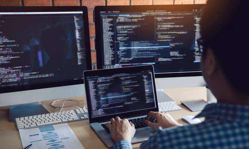 数据科学选型：R与Python如何赋能清水河县网站建设？